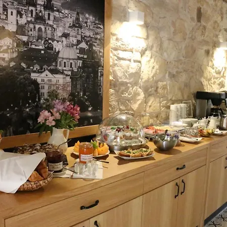 At The Grape Hotel 4*